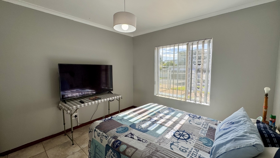 To Let 3 Bedroom Property for Rent in Kommetjie Western Cape